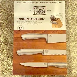 *UNOPENED* Chicago Cutlery 18-Piece Knife Set